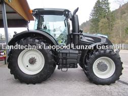 Valtra S374