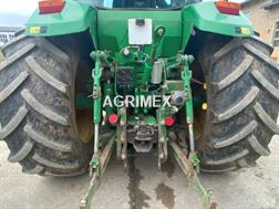 John Deere 8200