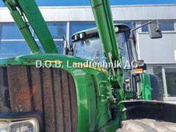 John Deere 6820