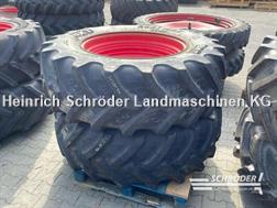BKT 460/85R34 + 520/85R46