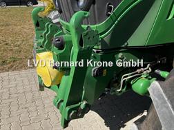 John Deere 6215