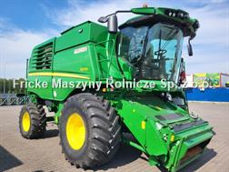 John Deere T 670