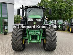 John Deere 6215