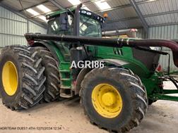 John Deere 6215R