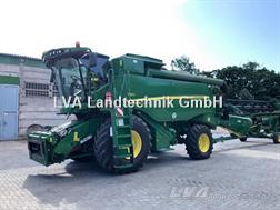 John Deere T 550