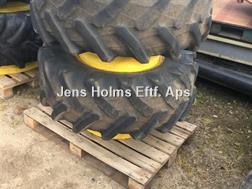Pirelli 420/70R24 m/ 4 x MD+ Låse