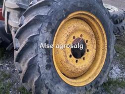 Goodyear 13.6R28