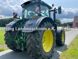 John Deere 6215