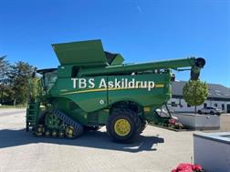 John Deere S 690
