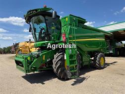 John Deere T 660
