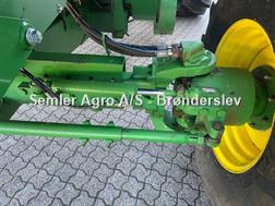 John Deere C 670