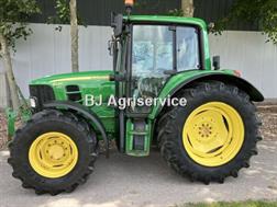 John Deere 6230