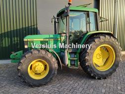John Deere 6210