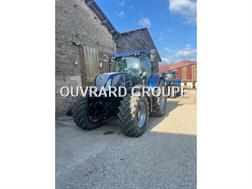 New Holland T7-210AC