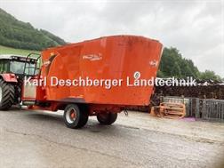 Kuhn Profile 1480 Futtermischwagen gezogen