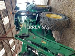 John Deere 6135M
