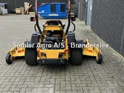 Hustler SUPER 104