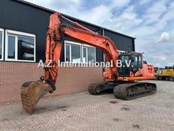 Komatsu PC 210LC-10