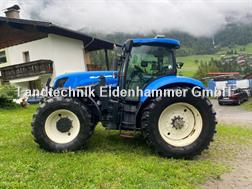 New Holland T 7040