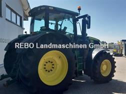 John Deere 6215