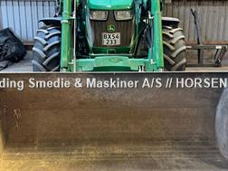 John Deere 5100 R