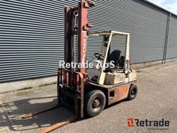 Nissan Nissan EH 02 A 200