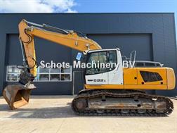 Liebherr R 922 LC