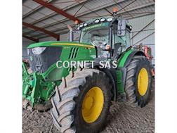 John Deere 6215R