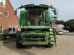 John Deere T 660