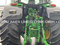 John Deere 6215