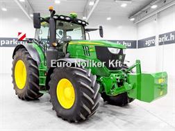 John Deere 6215