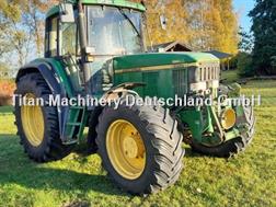 John Deere 6910
