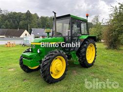 John Deere 2140