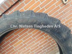 Taurus 46"   300/95R46