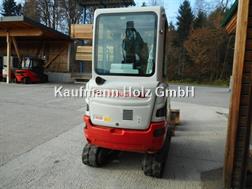 Takeuchi TB 225 mit POWERTILT + 3 Löffel ( 2.400 kg )