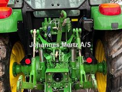 John Deere 5070 M