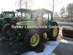 John Deere 5500