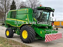John Deere T 560