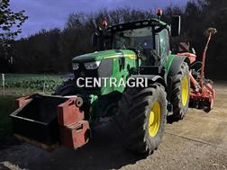 John Deere 6R 215