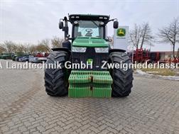 John Deere 8320 R  