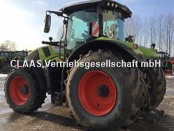 Claas AXION 810