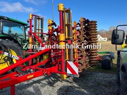 Väderstad Carrier XT 425 gezogen