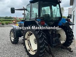 New Holland 7840