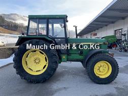 John Deere 3140