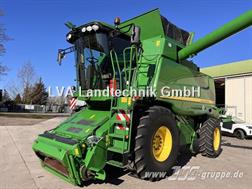 John Deere T 660