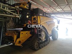 New Holland CR 8.90 élévation