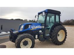 New Holland T4-110F