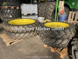 BKT Agrimax 320/85 R36 / 300/95 R52