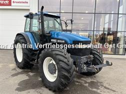 New Holland 8560