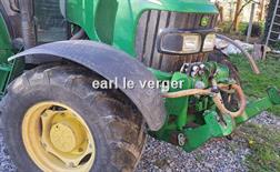John Deere 5820